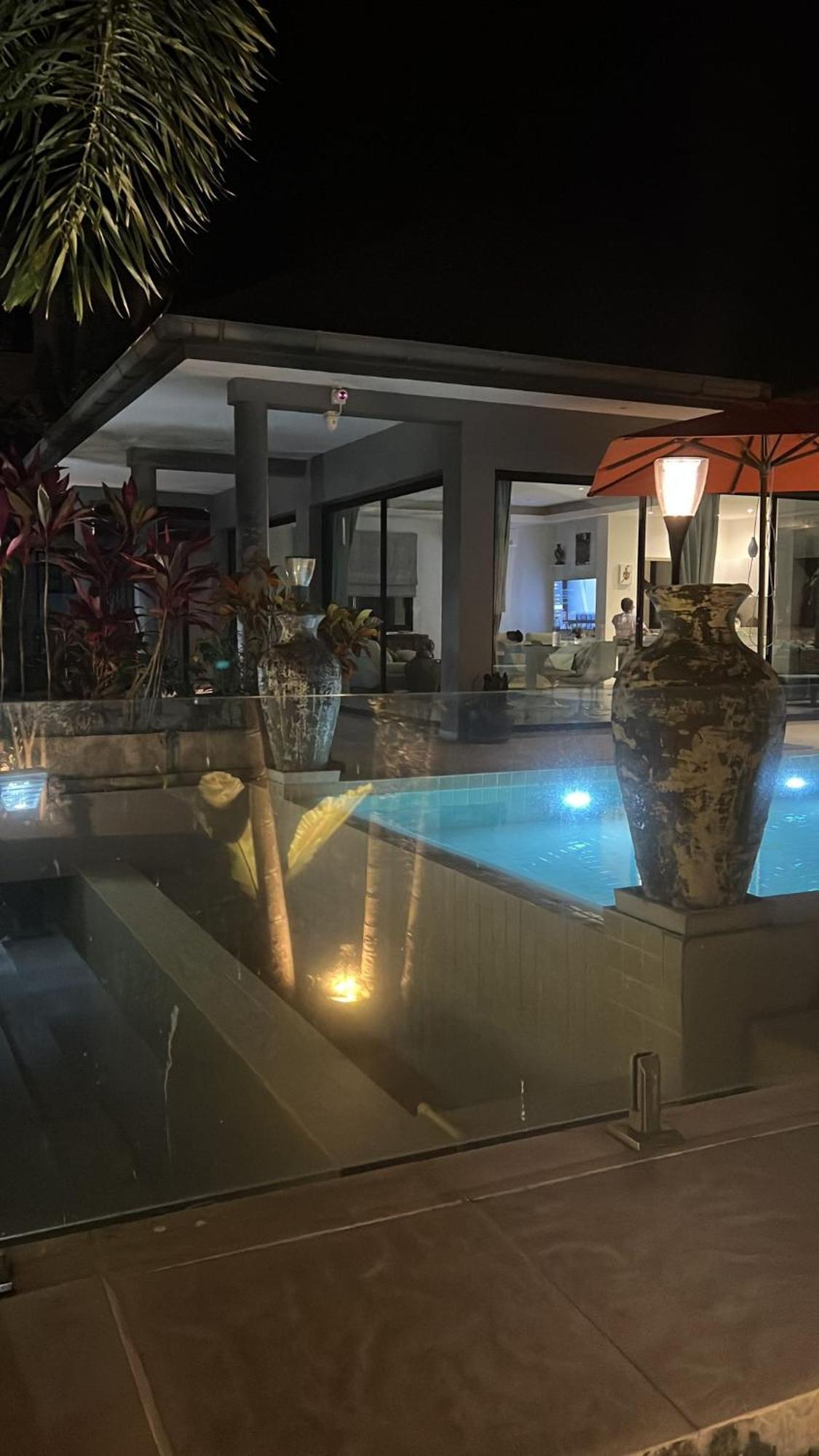 Tropical Cocoon Villaer